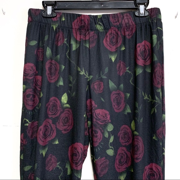 NWOT Will Call Guns N’ Roses Women's Black Floral Joggers - Picture 2 of 6